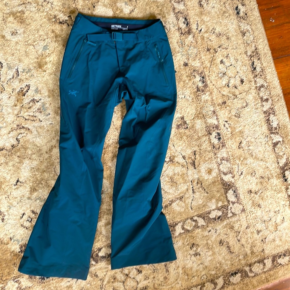 Arc’teryx sky/ snowboard hardshell pants